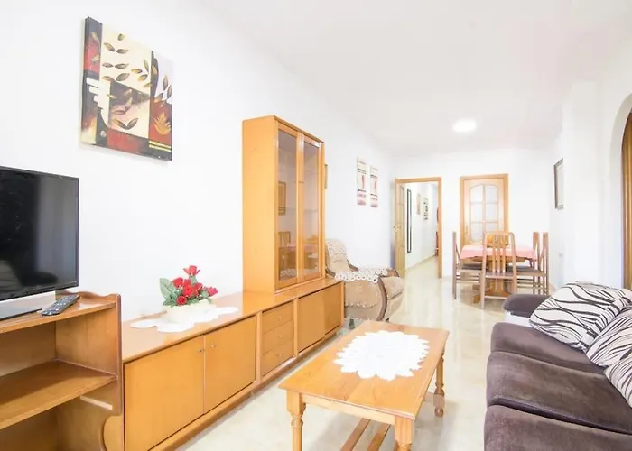 Piso Con Piscina A 300m De Playa Arenal - 0312 *